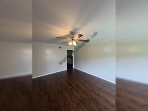 Building Photo - 6609 Blue Bird Dr