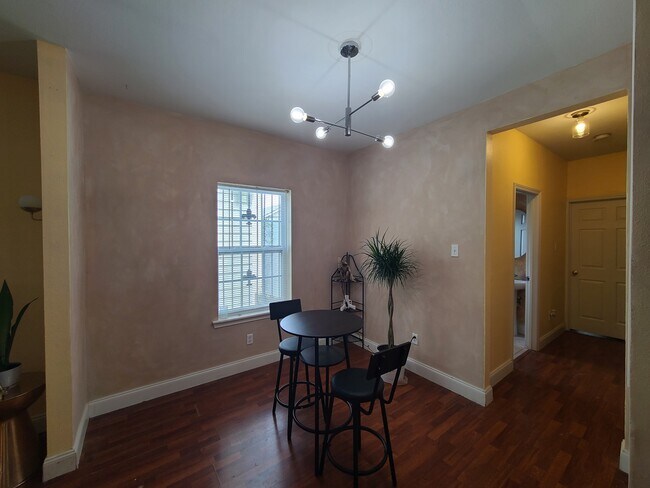Building Photo - 2639 N Galvez St