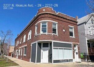 Building Photo - 2237 N Hamlin Ave