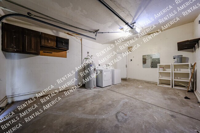 Foto del edificio - 2834 E Isabella Ave
