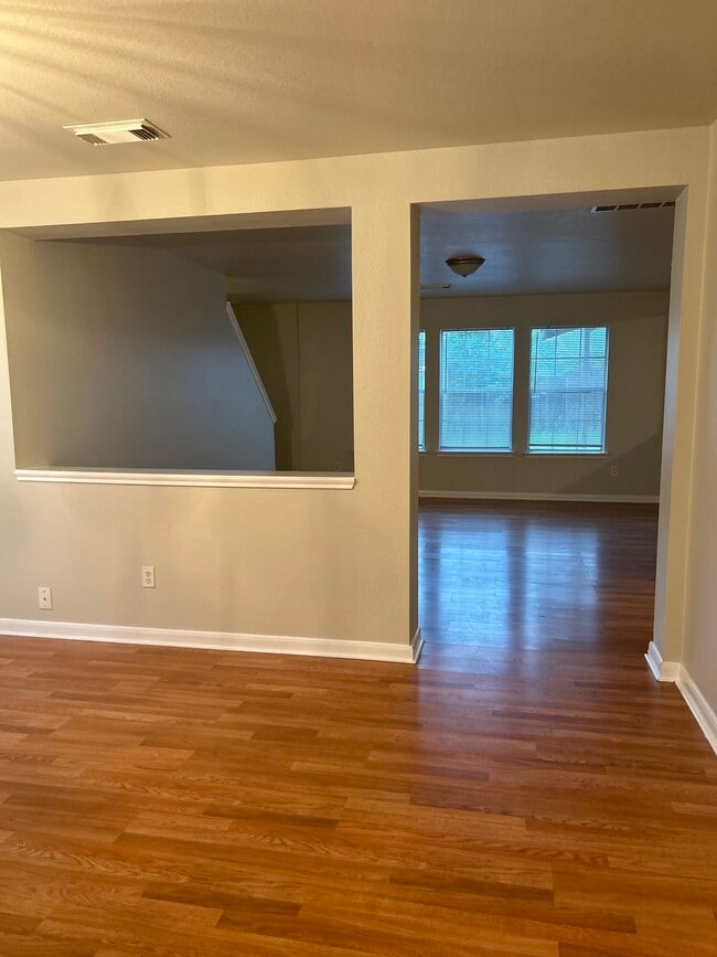 Building Photo - 13611 Clarks Fork Dr