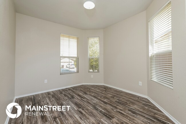 Building Photo - 9338 Durham Ledge