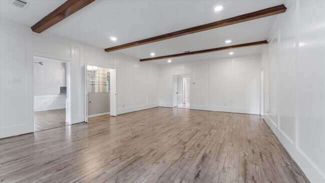 Building Photo - 12015 Fawnview Dr