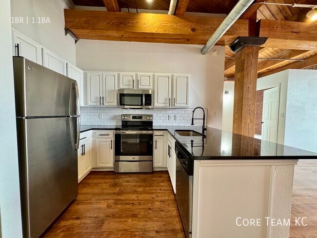 Foto del edificio - 202 W 5th St