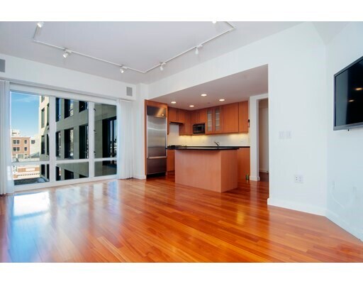 Primary Photo - 505 Tremont St