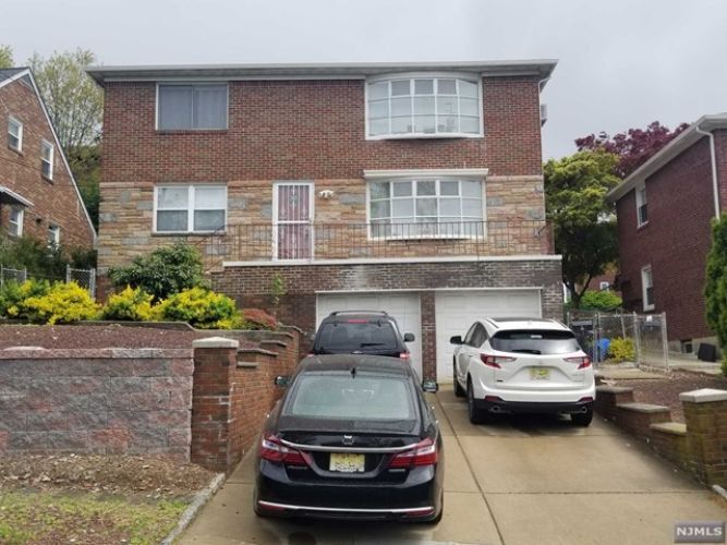 Foto principal - 420 9th St