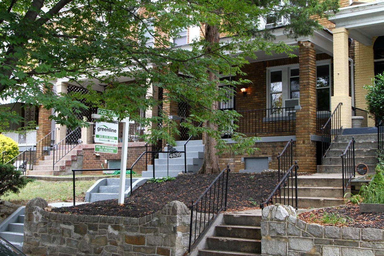 Primary Photo - 4839 Illinois Ave NW