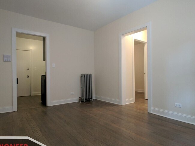 Foto del edificio - 2645 N Spaulding Ave