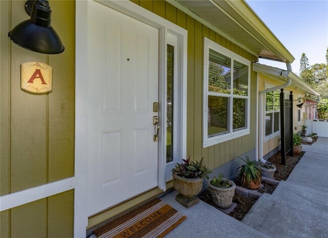 Foto del edificio - 1848 N Washington Ave