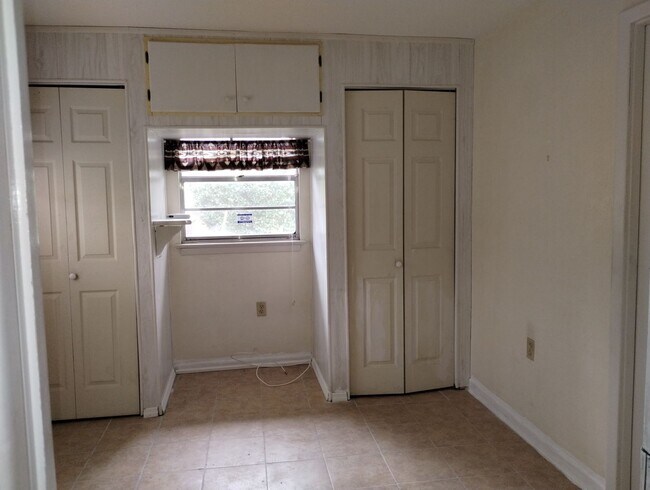 Foto del edificio - For Rent – Spacious 2 Bed / 2 Bath Home on...