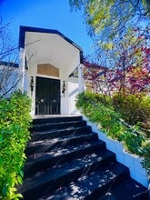 Building Photo - 936 Chantilly Rd