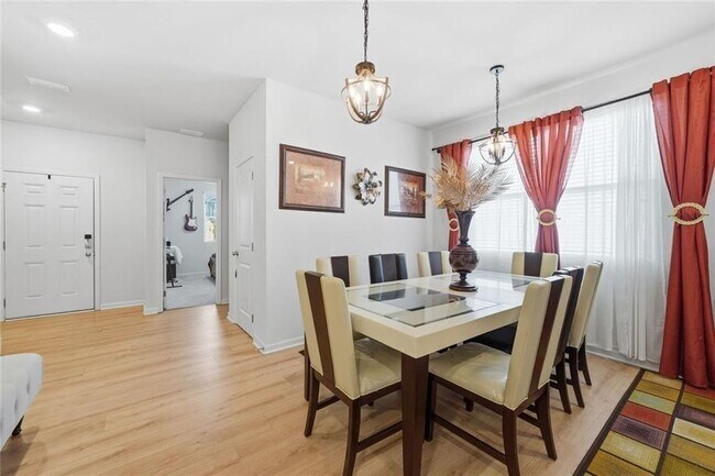 Foto del edificio - 196 Summit Pointe Dr