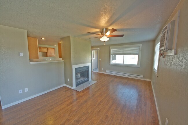 Building Photo - EASY LIVING - SE BOISE 2BR/1BA - New appli...