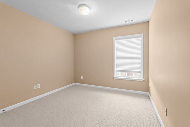 Photo - 3 Bedroom Home in John's Creek!