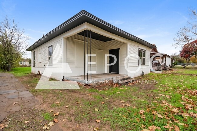 Building Photo - 2309 8th St