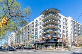 Building Photo - Elliston 23