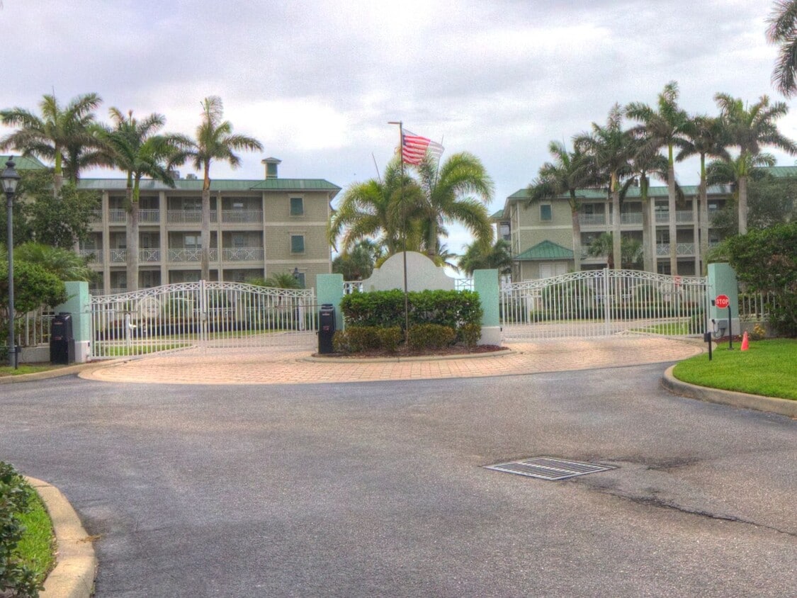 Primary Photo - ANNUAL RENTAL – Spacious 3BR/2.5BA First-Floor Condo with Elevator Access in Charlotte Harbor