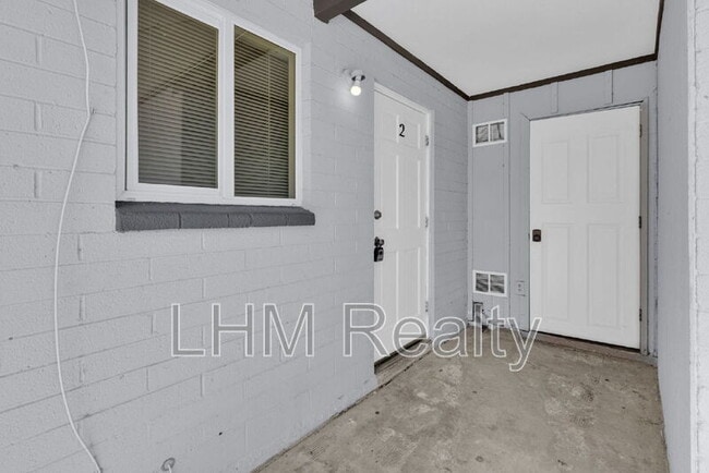 Photo - 6022 S 3rd St Apartment