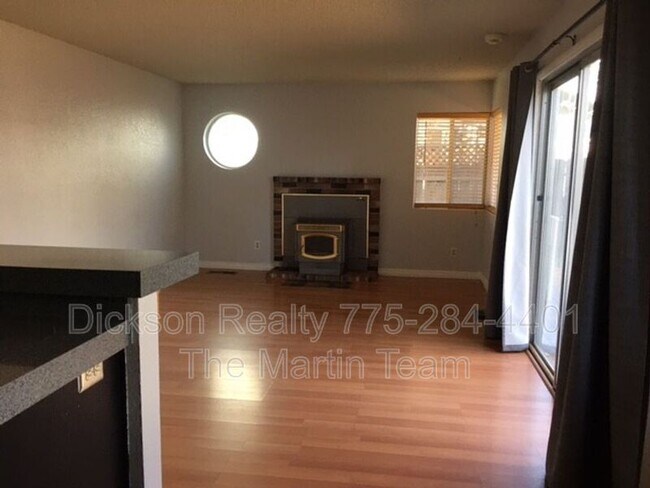 Foto del edificio - 2296 Morninglory Dr