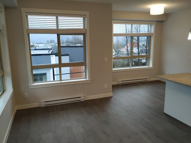 Building Photo - 45562 Airport Rd