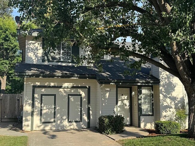 Foto del edificio - 9950 N Canyon Creek Ln