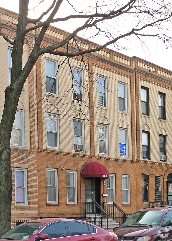 Primary Photo - 41-47 48th St