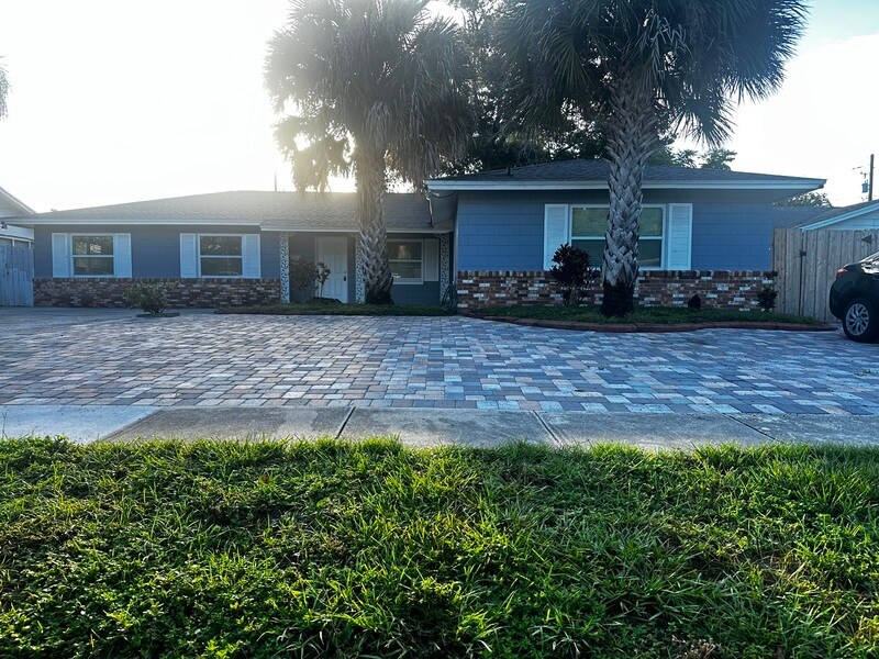 Foto principal - 4615 Mars Ct