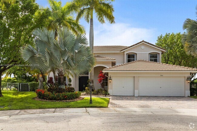 Building Photo - 926 Marina Dr