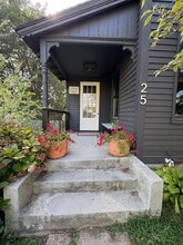 Building Photo - 25 Pequot Ave