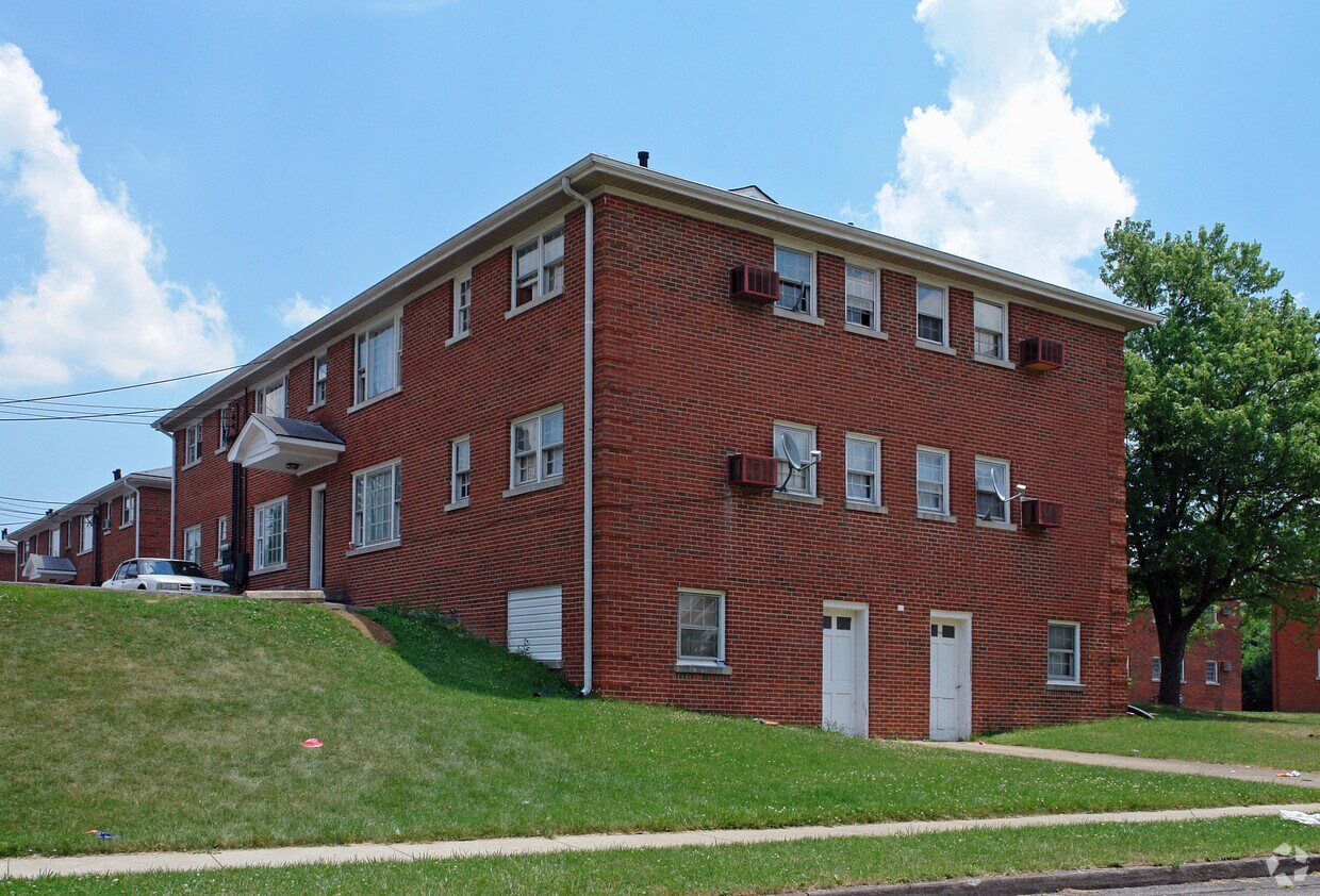 1843 Dalton Ct, Lexington, KY 40505 Apartments in Lexington, KY