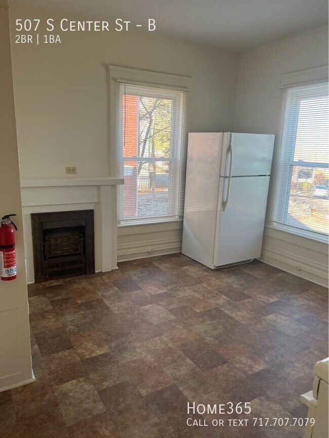 Building Photo - 2 Bedroom in Great location