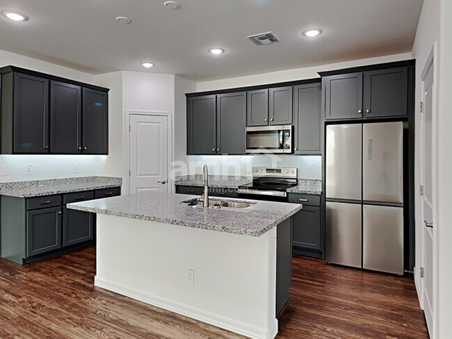 Foto del edificio - 15068 W Sherman Street