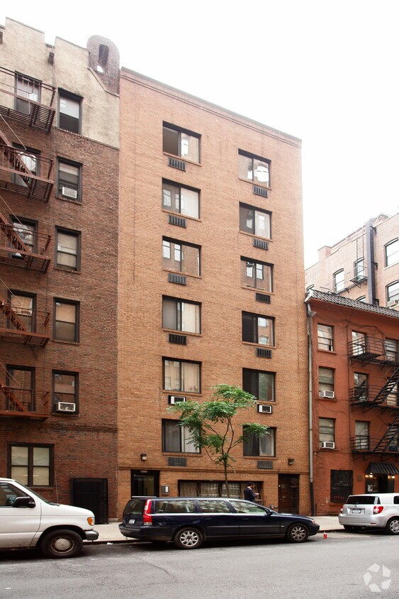 Foto principal - 411 W 24th St