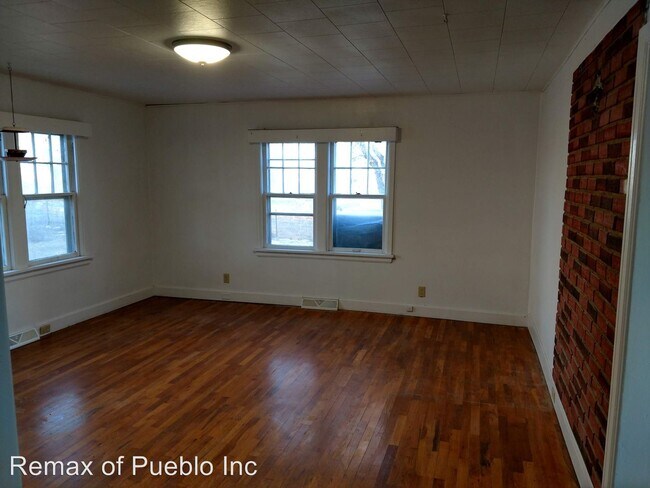 Foto del edificio - 2 br, 1 bath House - 25300 Manning Rd.