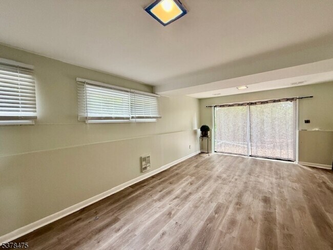 Foto del edificio - 1181 Puddingstone Rd