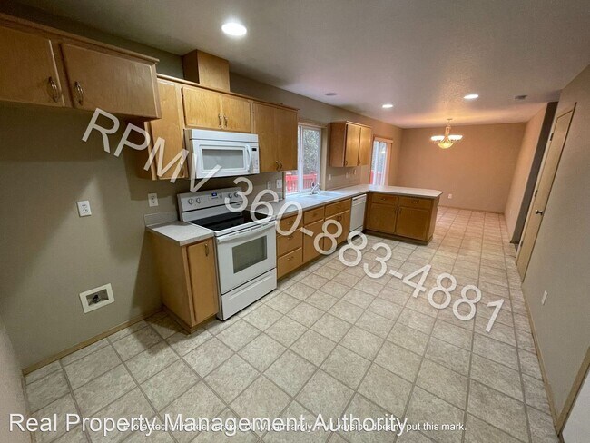 Foto del edificio - 4 br, 2.5 bath House - 8516 NE Sunnyside Dr