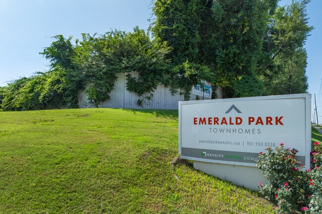 Building Photo - Emerald Park Apartments