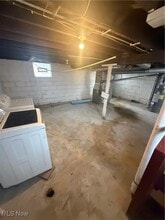 Building Photo - 702 Grace Ave