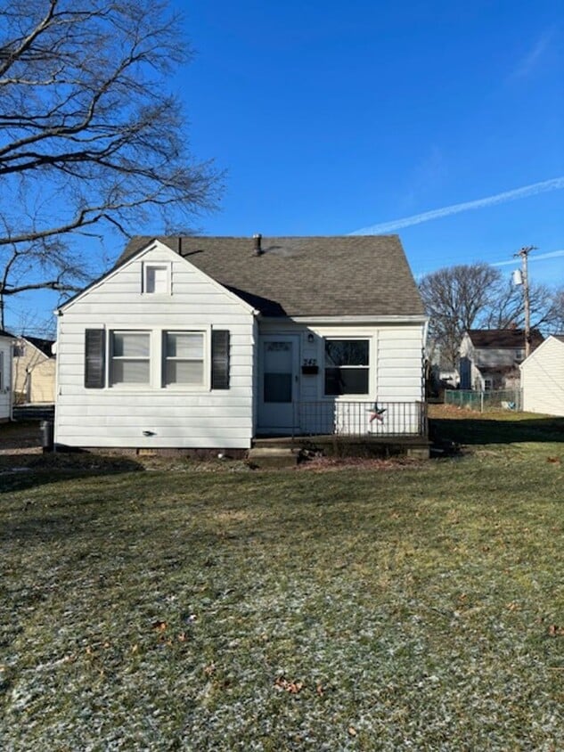 Primary Photo - Charming 2 Bedroom 1 Bath Home