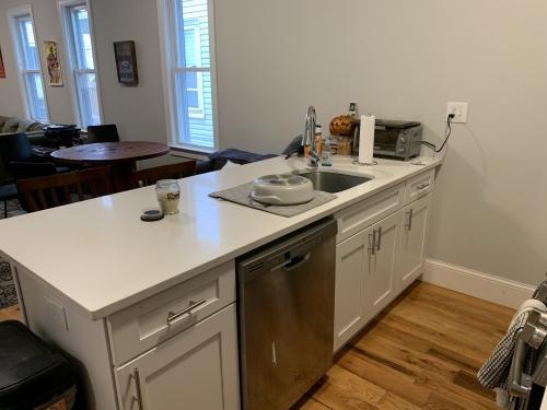 Building Photo - 5 bedroom in East Boston MA