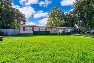 Building Photo - 1621 Baldwin Dr