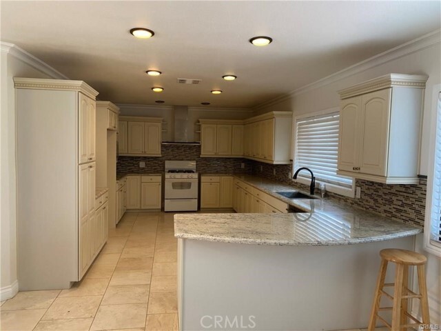 Building Photo - 3055 Broadmoor Blvd
