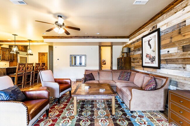 Building Photo - Furnished Townhome in Jeremy Ranch