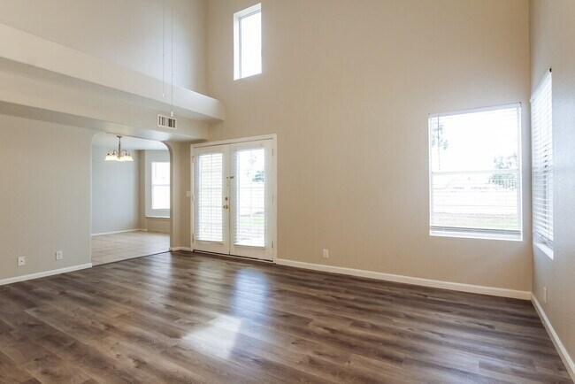 Building Photo - 19820 N 77th Dr