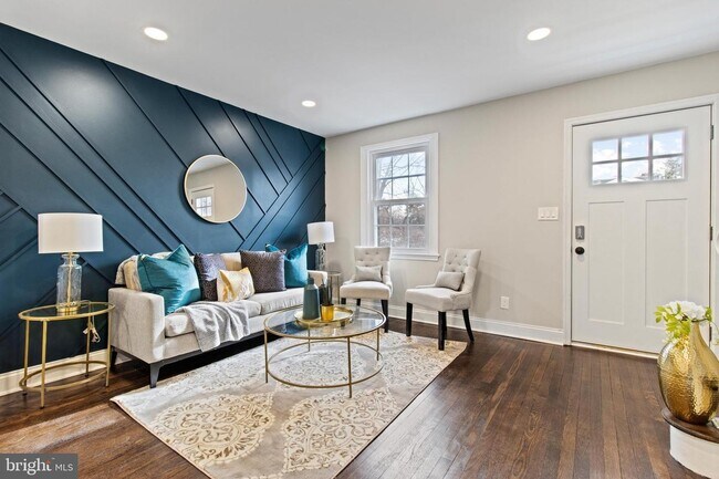 Foto del edificio - 1011 Bashford Ln