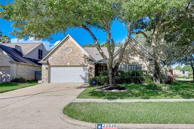 Foto del edificio - 22926 Rainbow Bend Ln