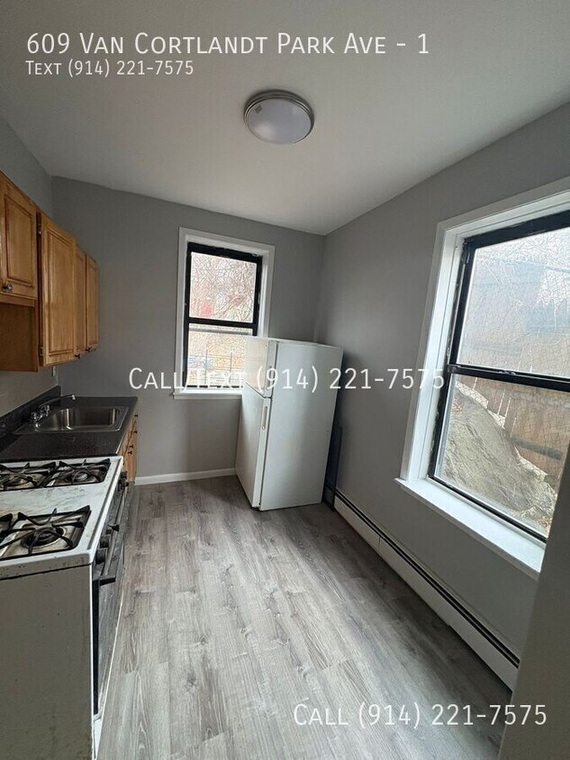 Building Photo - 609 Van Cortlandt Park Ave