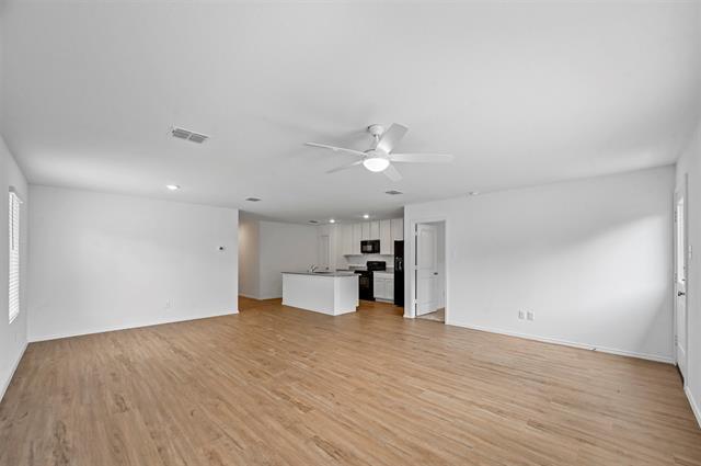 Foto del edificio - 5720 Cherry Holw Wy