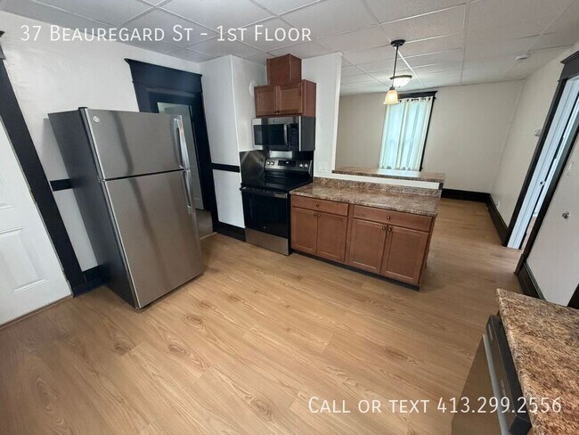Building Photo - 37 Beauregard St