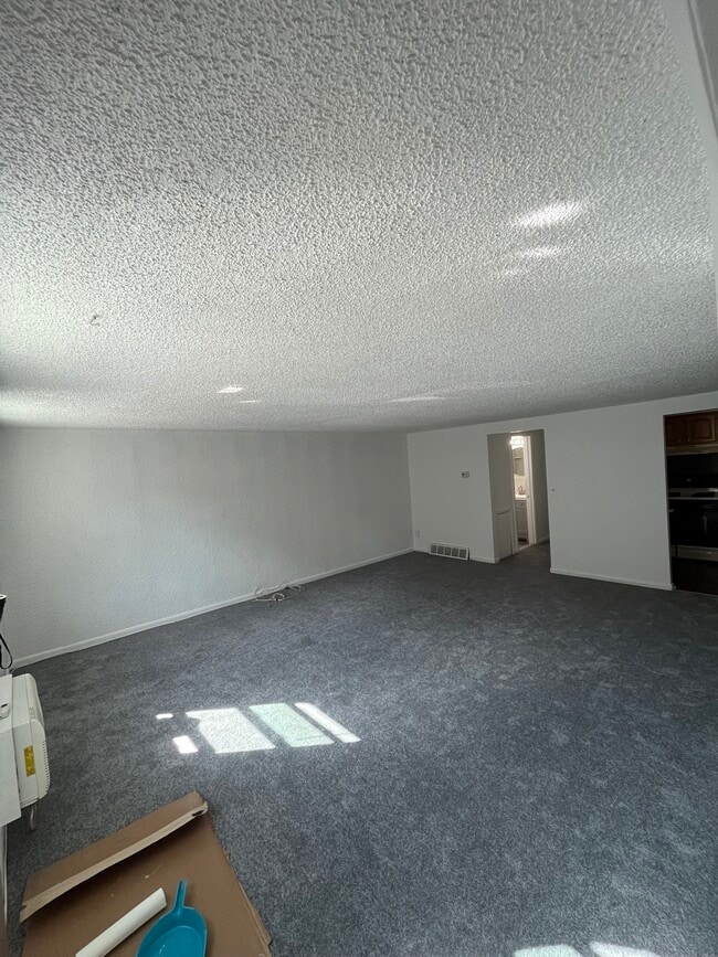 Sala de estar - 15 Brighton Village Dr